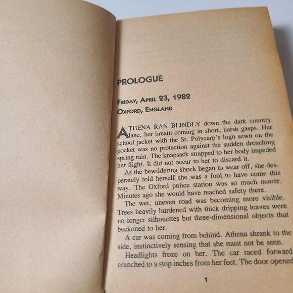 Mary Higgins Clark & Carol Higgins Clark Mystery Paperback Books Beach Reading - Picture 7 of 12